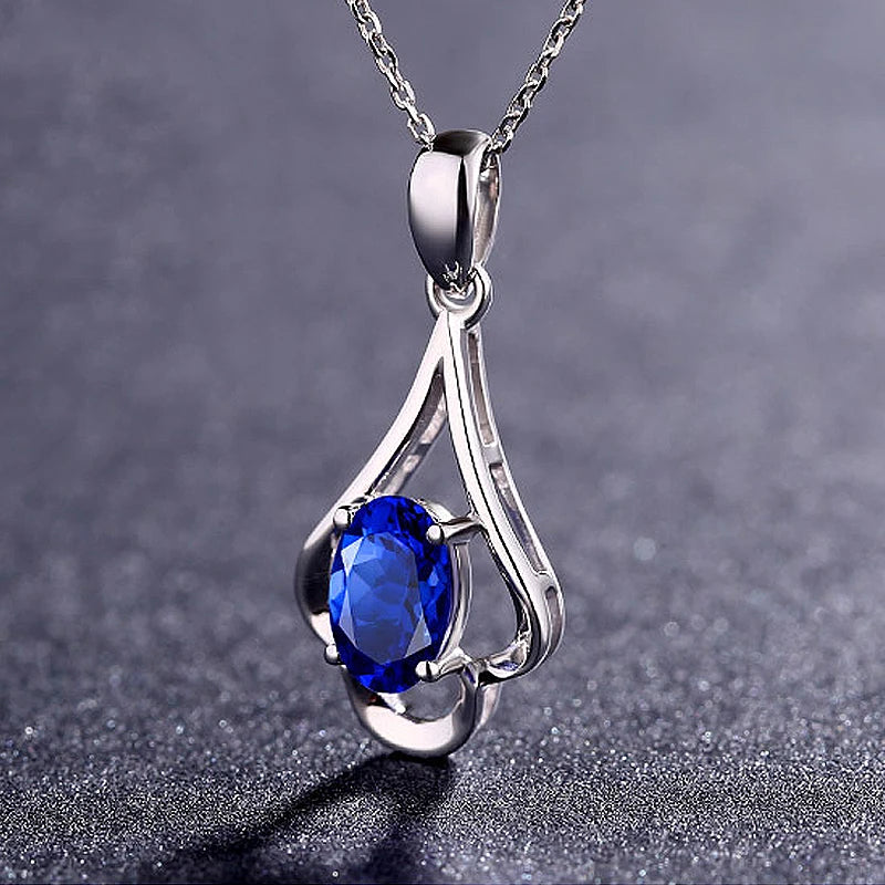 Collier + pendentif pour femme.