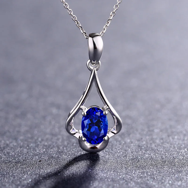 Collier + pendentif pour femme.