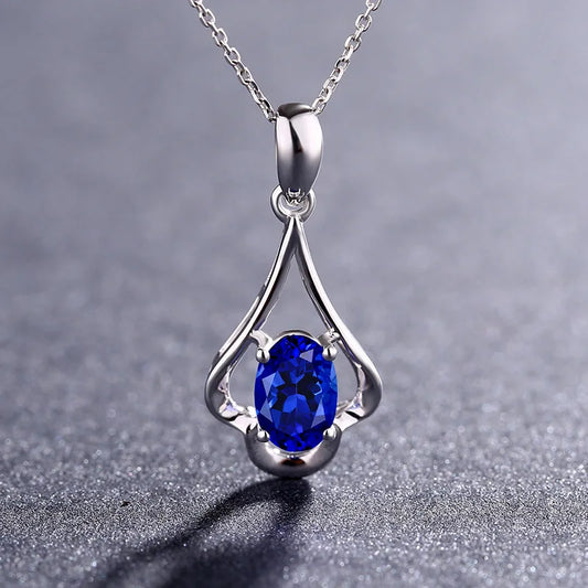 Collier + pendentif pour femme.