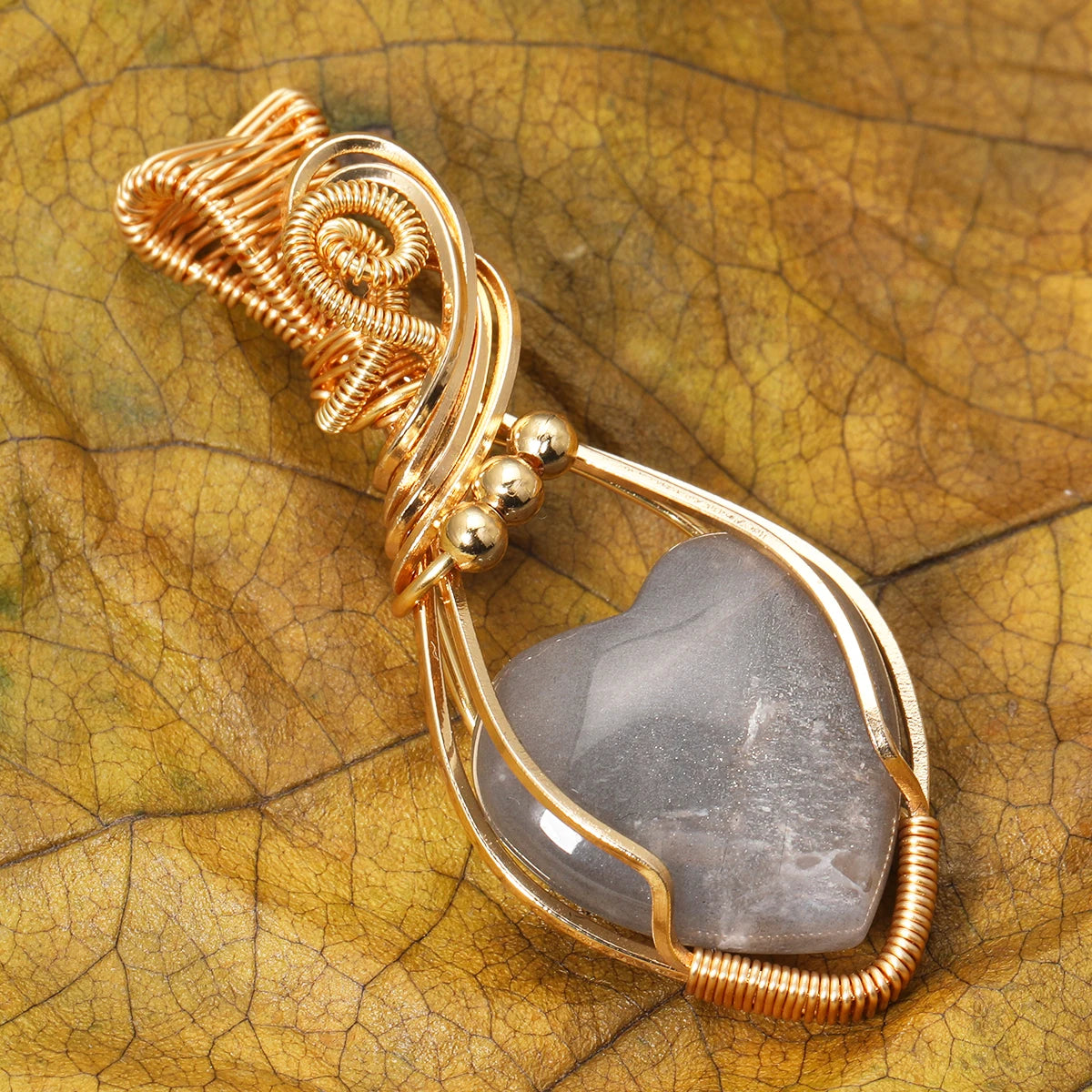 Collier pour femme en labradorite arc-en-ciel.