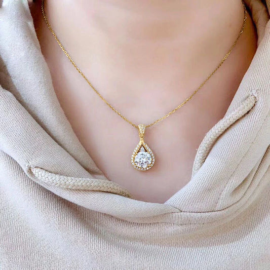 Pendentif OXTAO pour femme en moissanite.