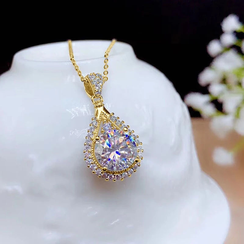 Pendentif OXTAO pour femme en moissanite.