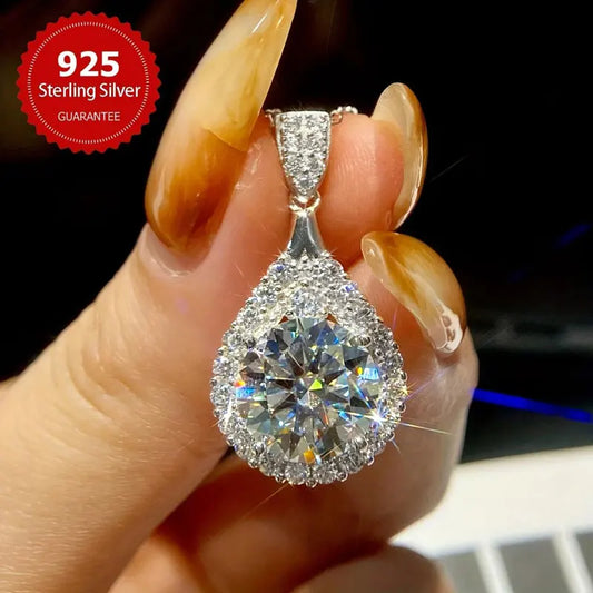 Pendentif OXTAO pour femme en moissanite.