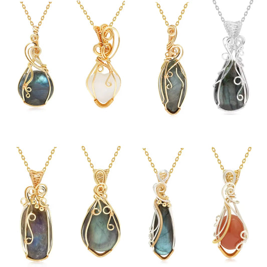 Collier pour femme en labradorite arc-en-ciel.