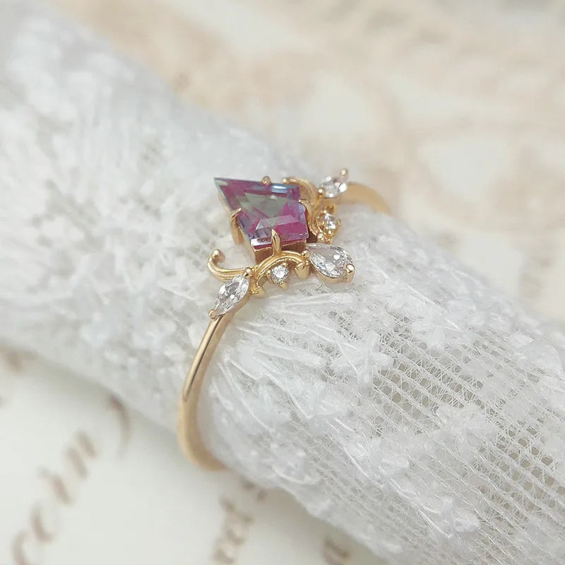 LAMOON bague pour femme en alexandrite.