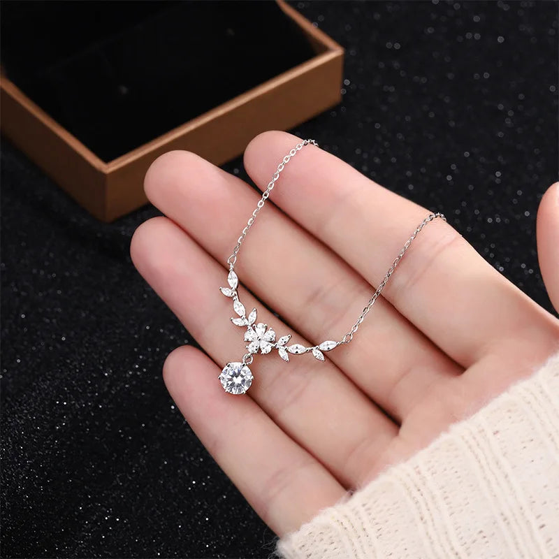 Collier + pendentif Halaile pour femme en moissanite